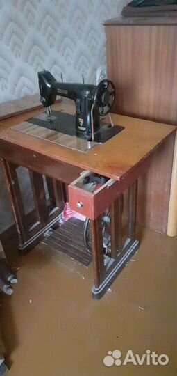Швейная машинка