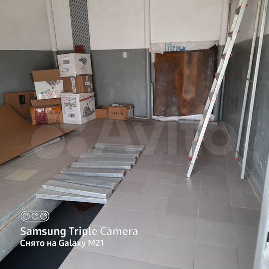 Гараж, > 30 м²