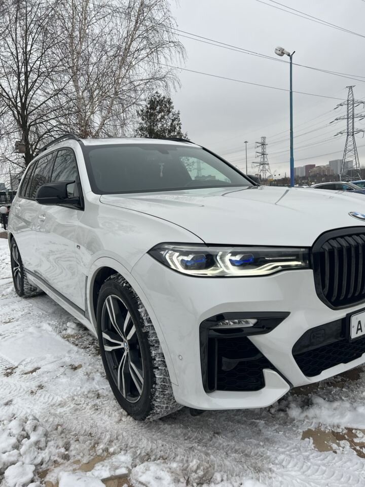 BMW X7: фото владельца