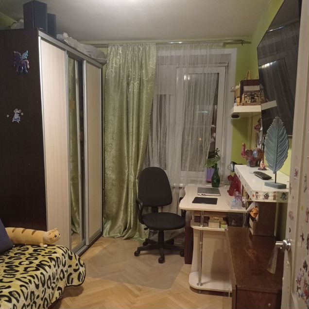 Комната в 2-к., 5/5 эт.