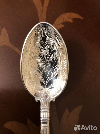 Набор серебряных столовых приборов