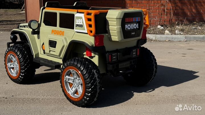 Детский электромобиль jeep jb600
