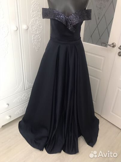 Вечернее платье