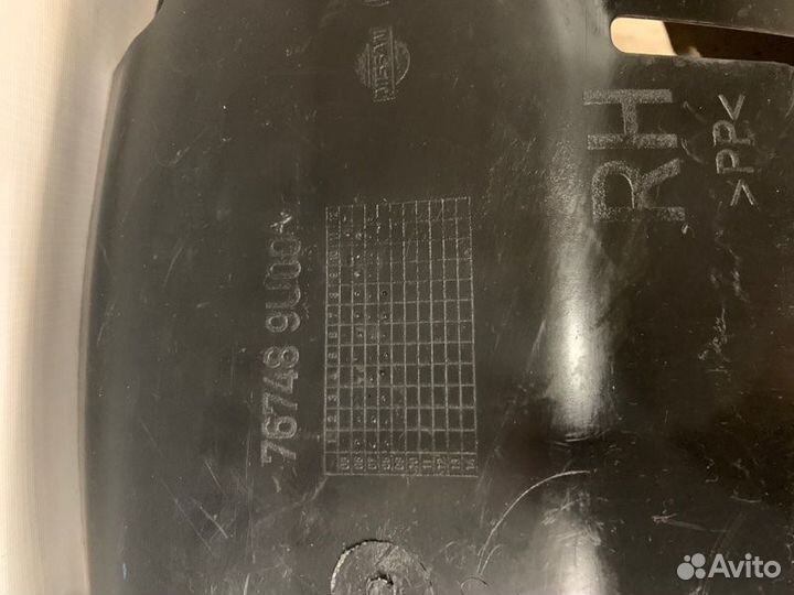 Подкрылок задний правый Nissan Note E11 (1.4)