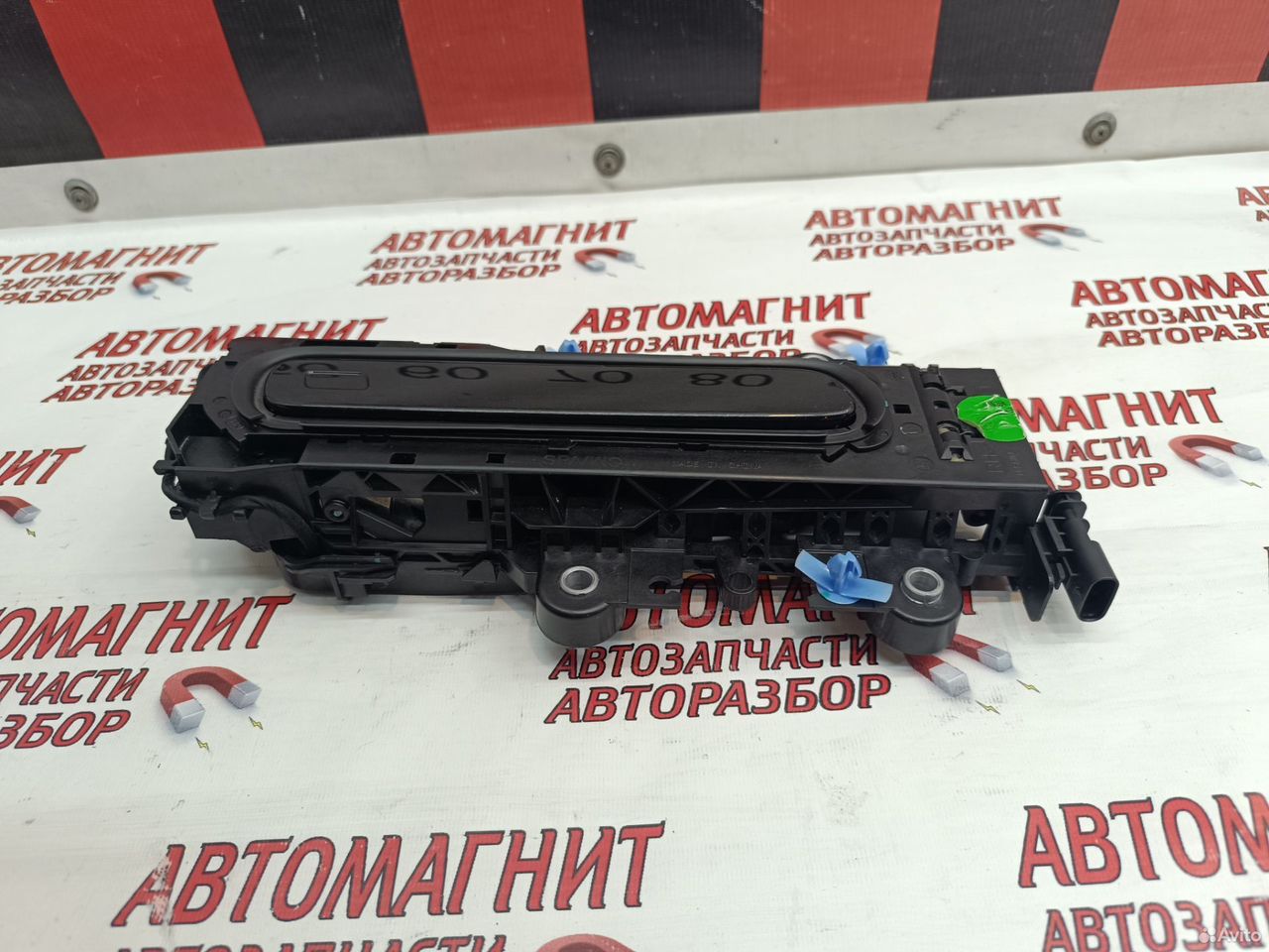 Ручка двери передняя правая Zeekr 001