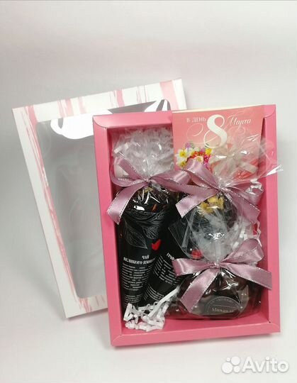 Подарок с чаем и орешками. Презент