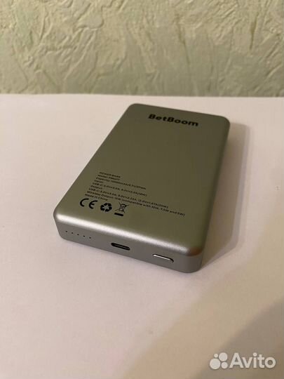 Повербанк MagSafe 10000 mAh