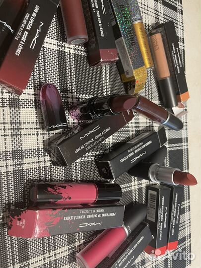 Косметика Mac Clarins помады блеск тени бронзер