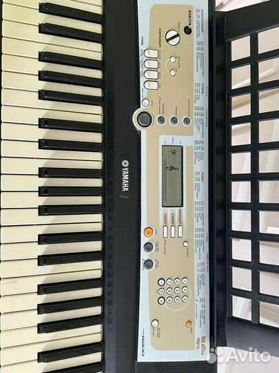 Синтезатор yamaha psr-r200