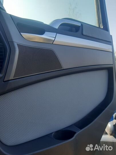 Перетяжка салона грузового авто