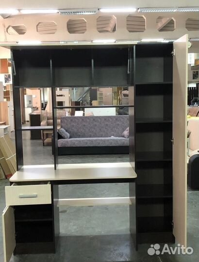 Стол компьютерный №7