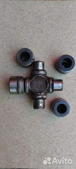 Крестовина карданного вала