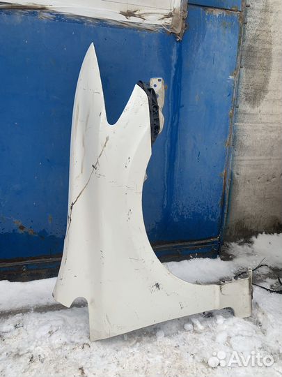 Honda civic 4D крыло переднее правое