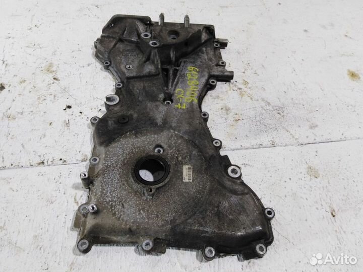 Крышка двигателя передняя