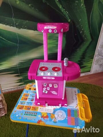 Столик детский с алфавитом