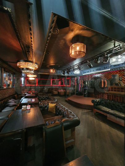 Здание, 200 м²