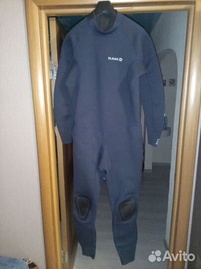 Гидрокостюм для водных видов спорта