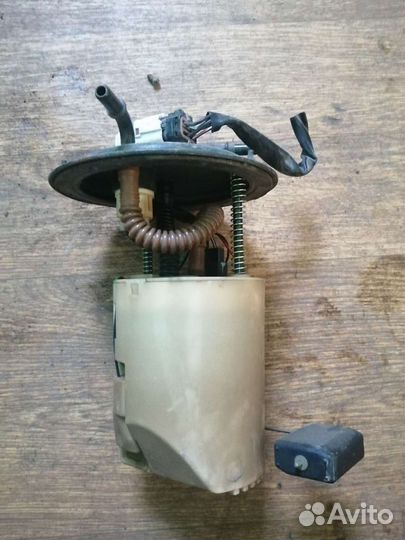 Топливный насос бензонасос Kia Spectra