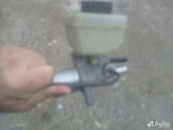 Главный тормозной цилиндр Mercedes-Benz S W220