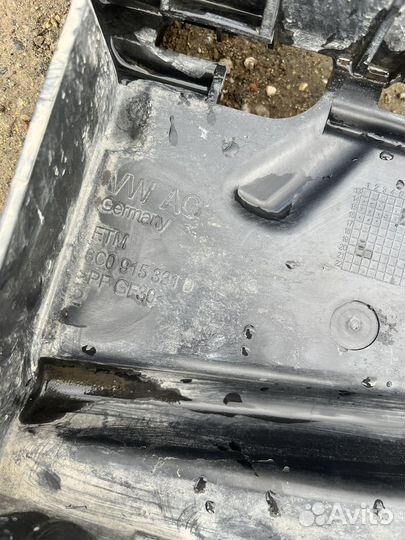 Площадка аккумулятора акб Фольксваген поло 5