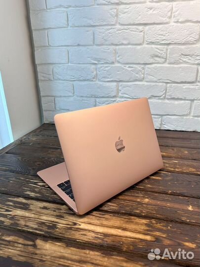MacBook Air 13 2018 золотистый i5/128gb/8gb