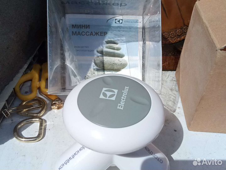 Мини массажер новый
