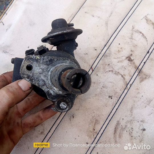 Трамблер Nissan Leopard PF30 L20