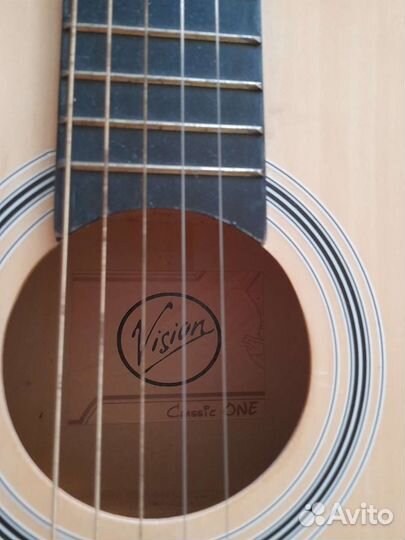 Гитара с чехлом