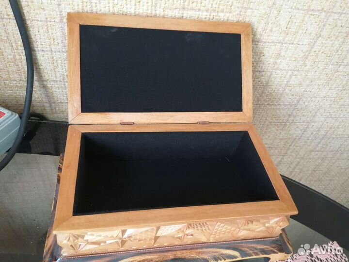 Шкатулка деревянная