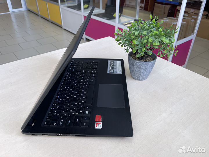 Отличный Ноутбук Acer/AMD/12GB/R530/SSD