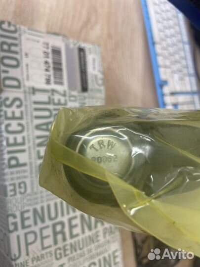 Наконечник рулевой правый Renault Megane Scenic 2