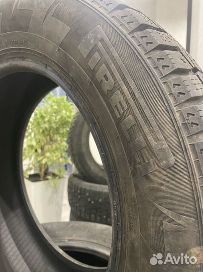 Pirelli Carrier 185/65 R15