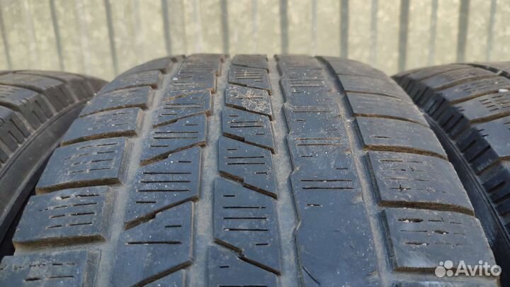 Pirelli Ice 235/55 R18 104