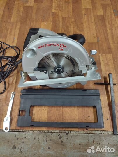 Дисковая пила Интерскол дп-210/1900М