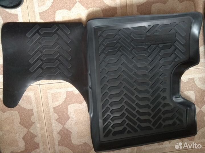 Aileron ковры лада Ларгус без 3 ряда и багажника