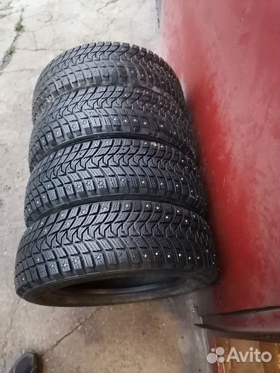 Michelin X-Ice North 3 185/65 R15 92T