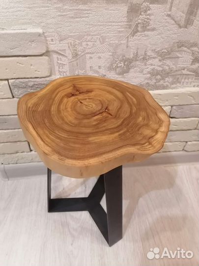 Подставка под цветы напольная