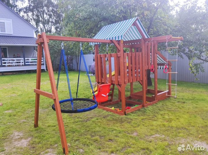 Детская площадка с установкой