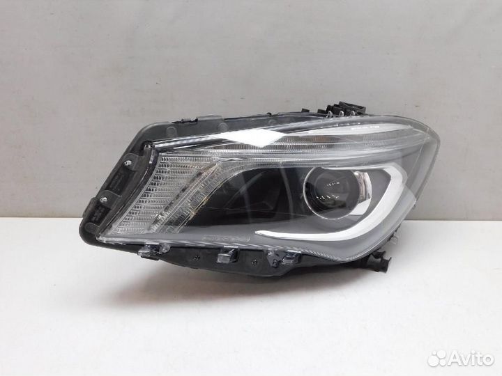 Фара левая Mercedes-Benz CLA-Class