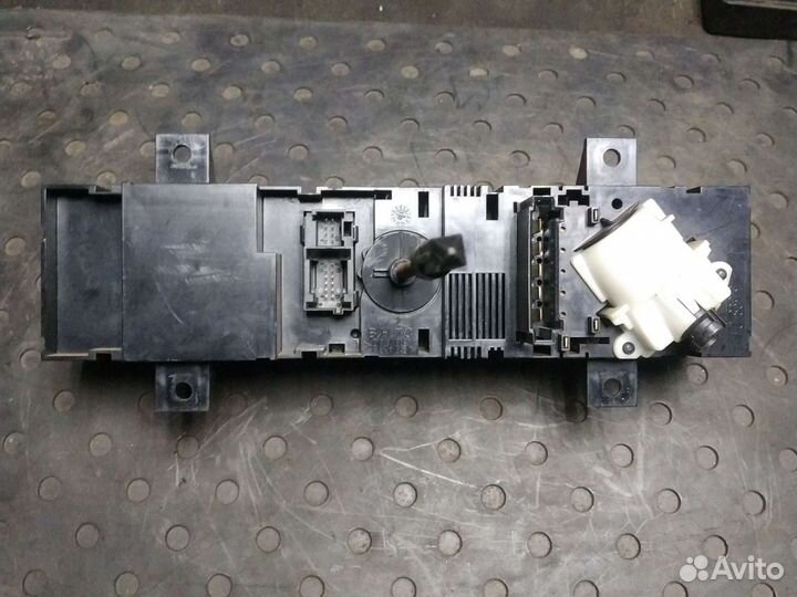 Блок управления отопителем Мерседес Спринтер 906