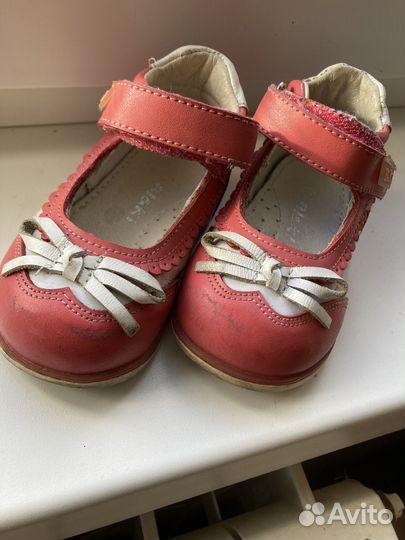 Туфли для девочки р.18