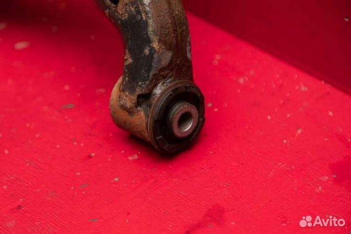 Рычаг подвески нижний передний правый Kia Ceed 1G