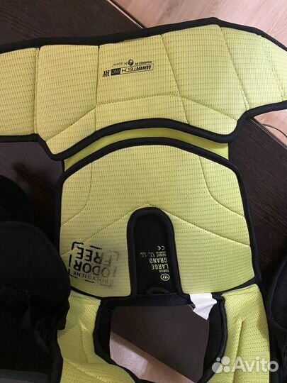 Нагрудник хоккейный Warrior QX