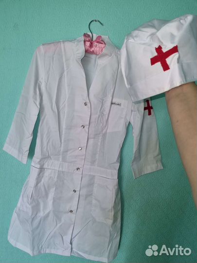 Медицинский халат женский с шапочкой