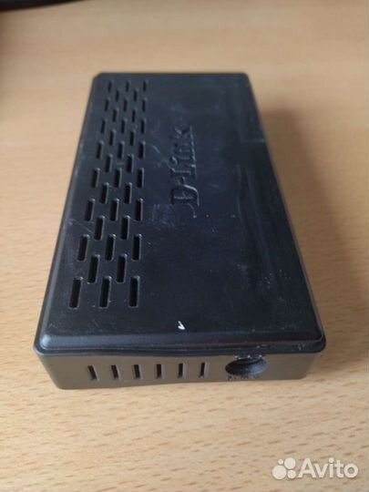 Коммутатор D-Link DES-1008A