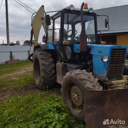 Экскаватор-погрузчик Дорэлектромаш ДЭМ-1142 с поворотным отвалом, 2008