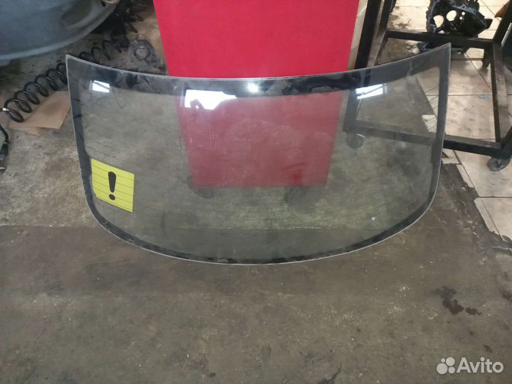 Заднее стекло Kia rio 1