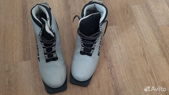 Лыжные ботинки 2 пары 42р и 43р