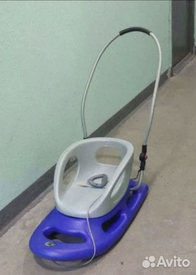 Санки с ручкой khw