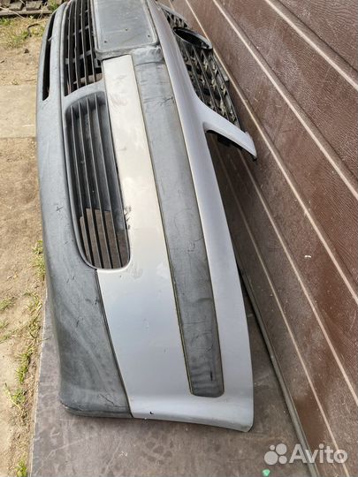 Бампер передний Volkswagen Passat B5